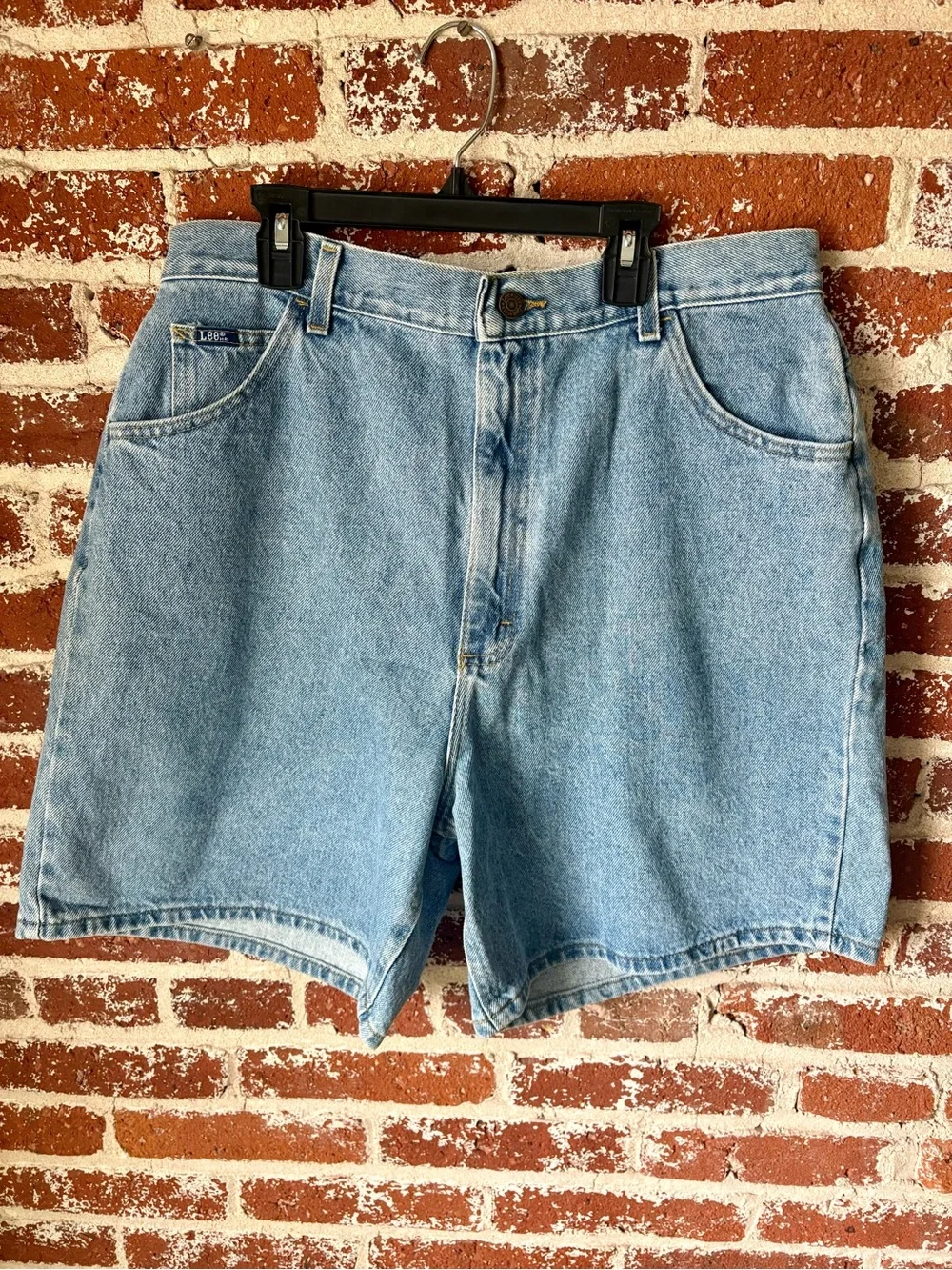 Vintage Lee light wash, high rise, mom jean shorts